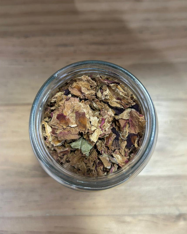 Dessus infusion de fleurs de thym Mémé Renée